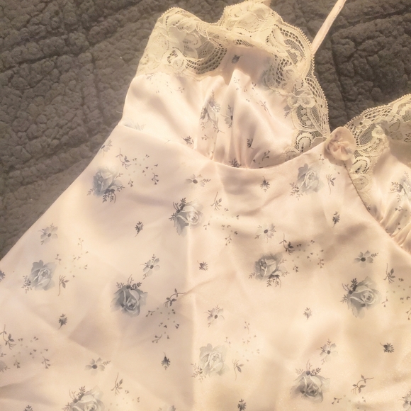 Christian Dior, small chemise - Picture 2 of 9